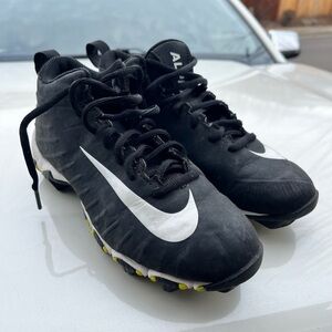 Nike Black Baseball Cleats